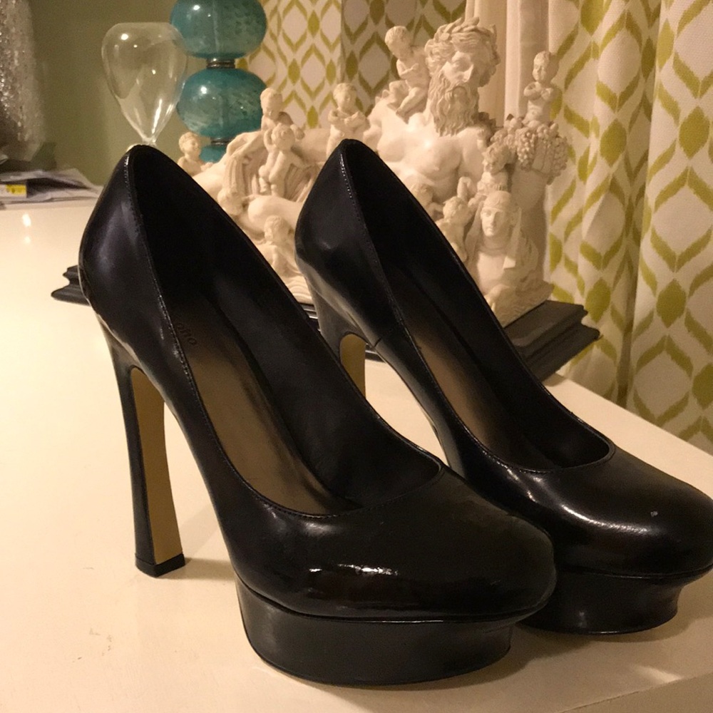 Black platforms NWOT size 9.5